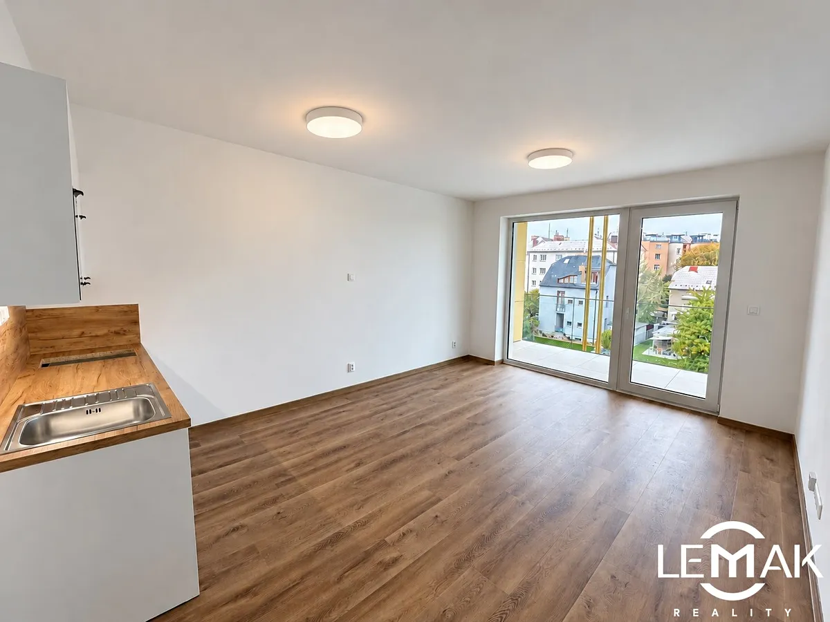 Pronájem bytu 1+kk 35 m²