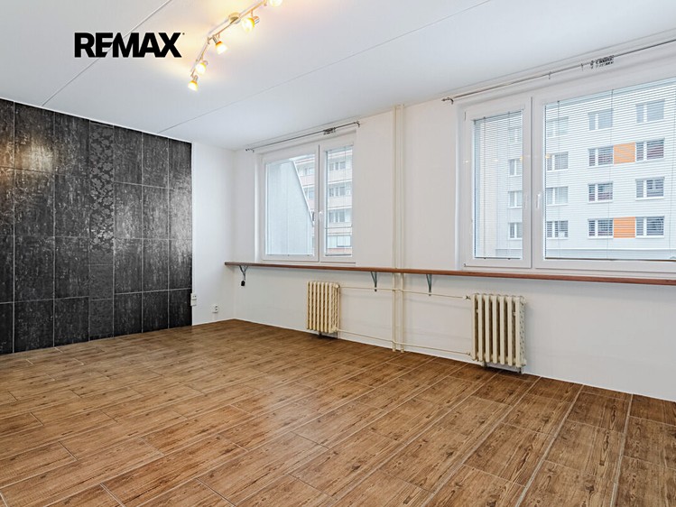 Квартира 1+kk в оренду, 33 м² (5 з 14)