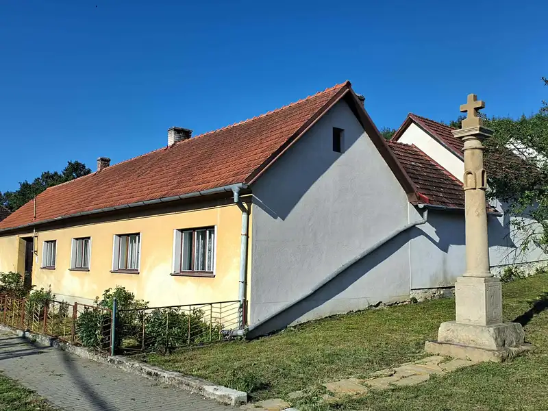 Prodej rodinného domu 280 m², pozemek 920 m², Bojkovice – náhled fotky 1