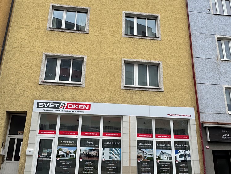 Комерційне приміщення на продаж, 330 м² (1 з 28)