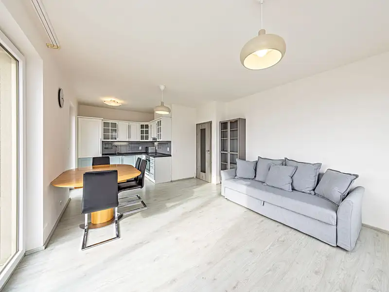 Prodej bytu 2+kk 64 m², Praha – náhled fotky 2