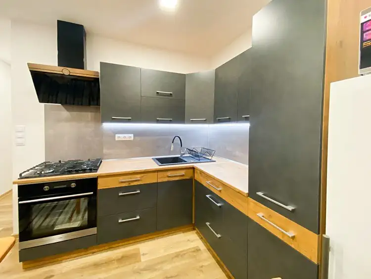 Pronájem bytu 3+1 64 m², Klášterec nad Ohří – náhled fotky 2
