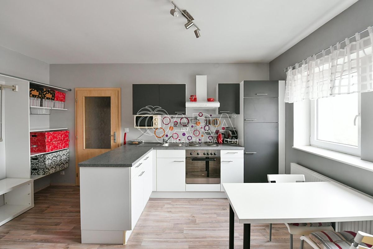 Pronájem bytu 1+kk 30 m²