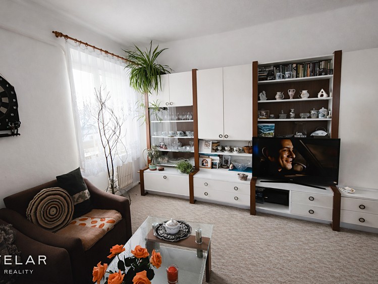 Wohnung 2+1 zum Kauf, 58 m² (1 von 8)