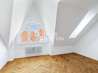 Квартира 3+kk на продаж, 77 м² (2 з 11)