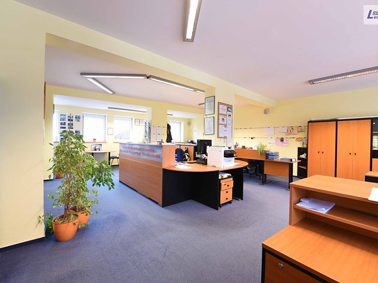 Комерційне приміщення в оренду, 173 м² (1 з 10)