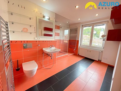 Pronájem bytu 2+1, 64 m² (3 z 33)