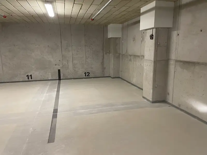 Pronájem garážového stání 11 m², Plzeň – náhled fotky 2