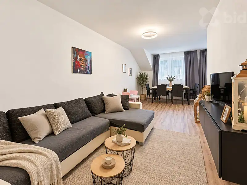 Prodej bytu 3+kk 70 m², Vochov – náhled fotky 1