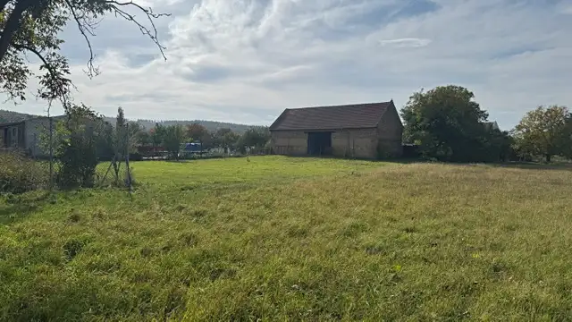 Prodej stavebního pozemku 2610 m², Kroměříž – náhled fotky 2