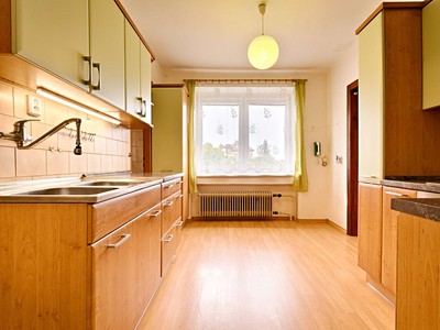 Будинок на продаж, 180 м² (3 з 37)