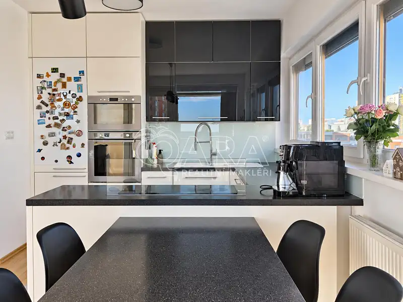 Prodej bytu 3+kk 84 m², Praha – náhled fotky 3