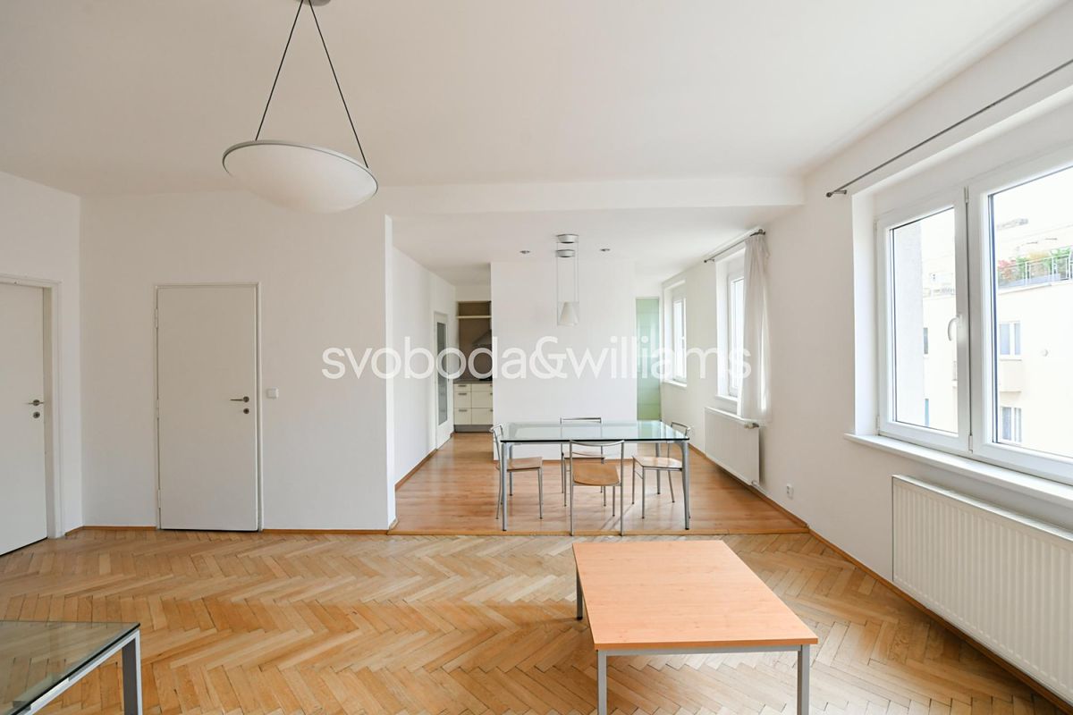 Pronájem bytu 2+1 104 m² – fotografie 2