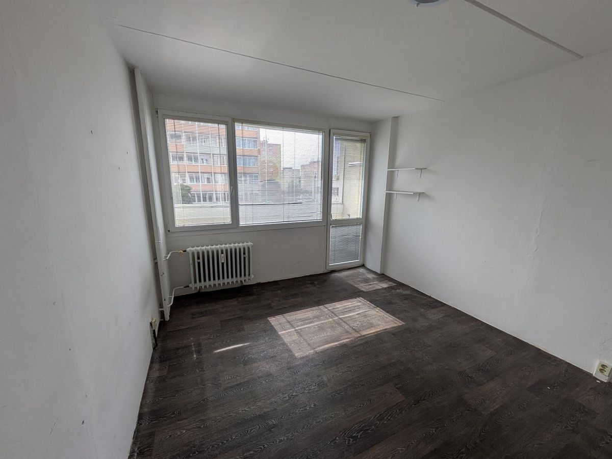 Pronájem bytu 1+kk 22 m² – fotografie 3