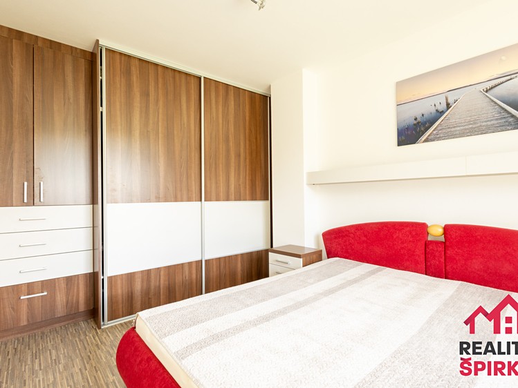 Prodej domu, 195 m² (15 z 36)