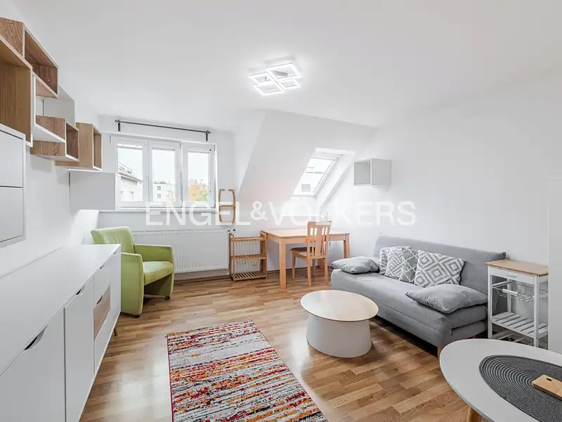 Pronájem bytu 2+1 45 m², Praha – náhled fotky 1