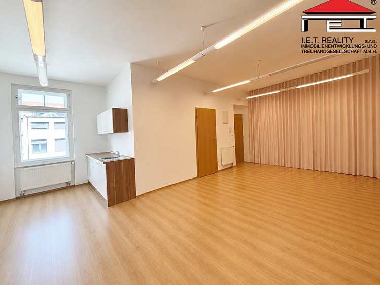 Gewerbefläche zur Miete, 87 m² (2 von 10)