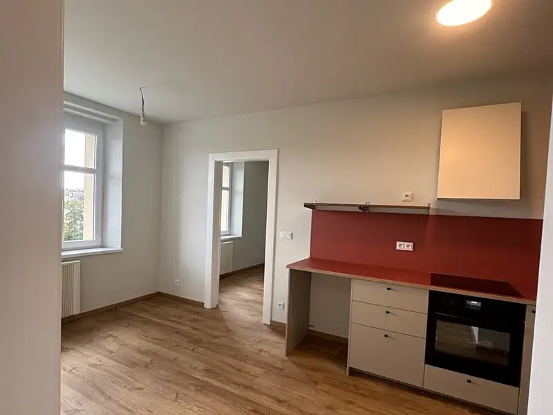 Pronájem bytu 2+kk 54 m², Praha – náhled fotky 2