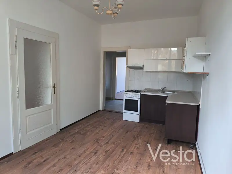Pronájem bytu 2+1 74 m², Děčín – náhled fotky 2