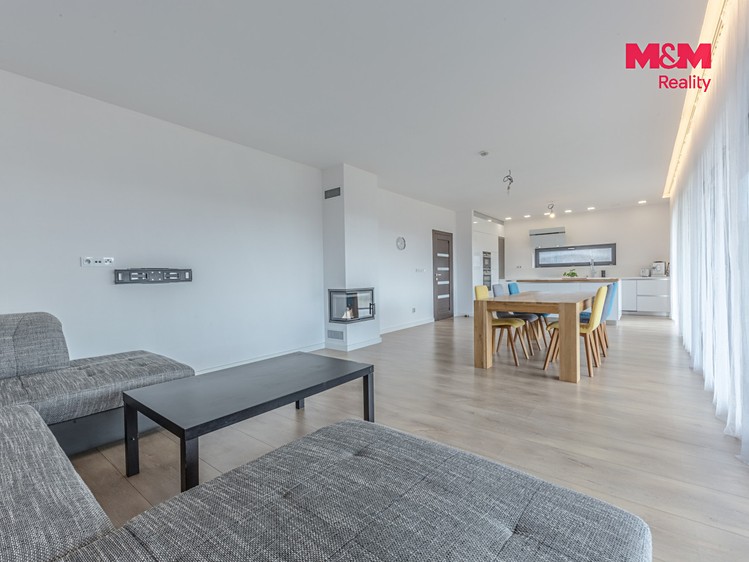 Будинок на продаж, 178 м² (3 з 26)