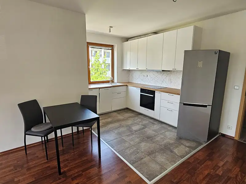 Pronájem bytu 2+kk 57 m², Praha – náhled fotky 2