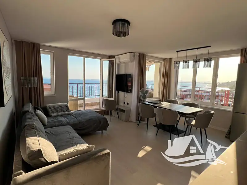 Prodej bytu 4+kk 140 m², Sveti Vlas – náhled fotky 2