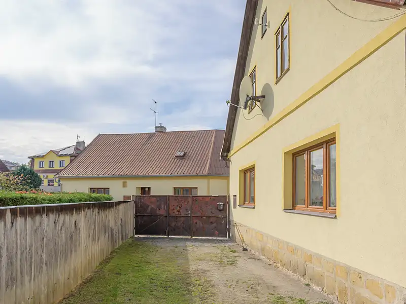 Prodej rodinného domu 110 m², pozemek 1417 m², Doksy – náhled fotky 2