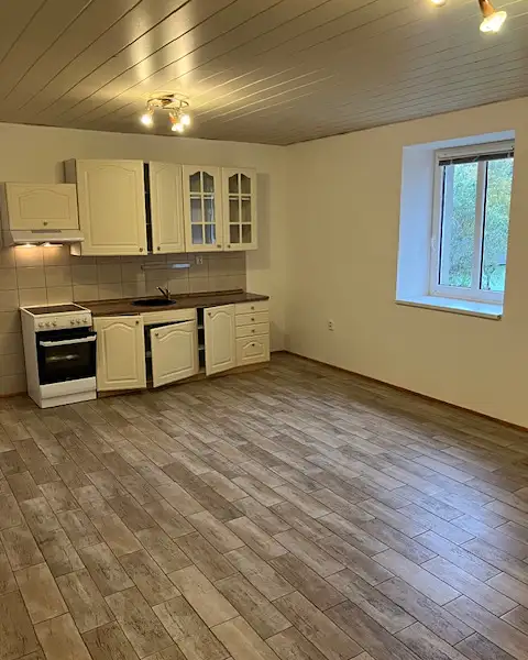 Pronájem bytu 2+kk 50 m², Trutnov – náhled fotky 2