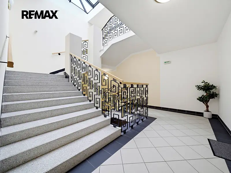 Prodej bytu 3+1 141 m², Karlovy Vary – náhled fotky 2