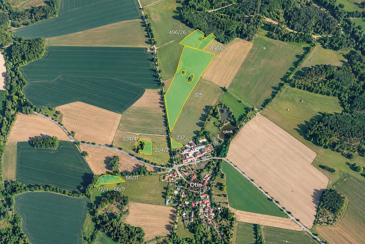 Prodej pole 104443 m², Planá – fotka 1 z 3