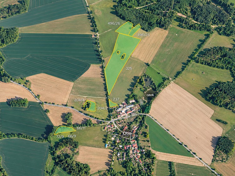 Prodej pozemku, 104 443 m² (1 z 3)