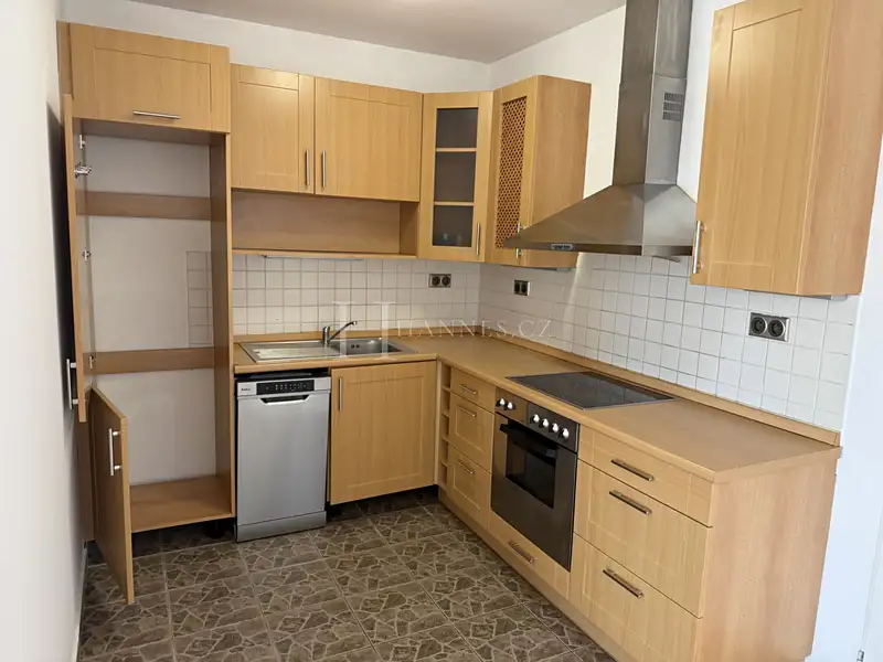 Pronájem bytu 2+kk 50 m², Praha – náhled fotky 3
