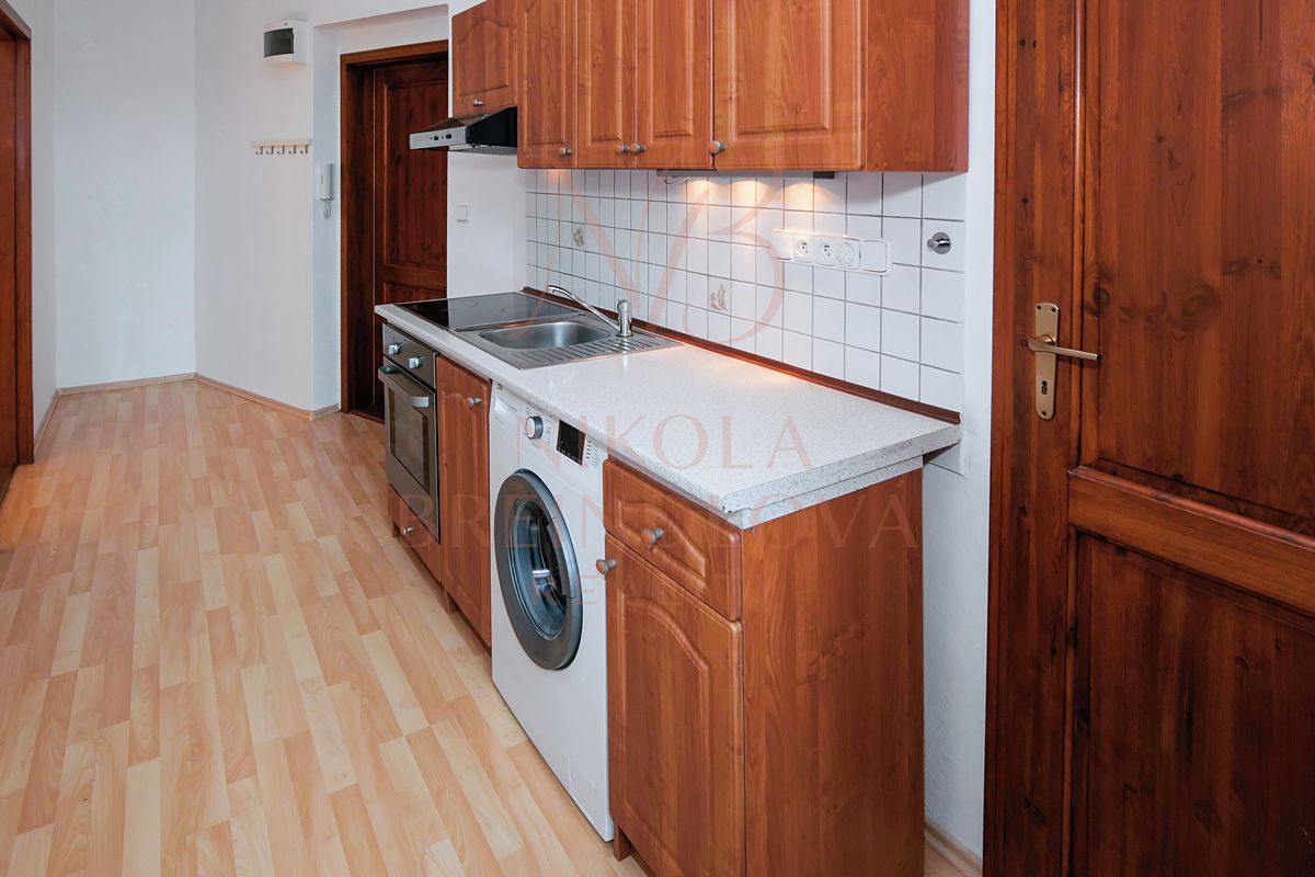 Pronájem bytu 1+1 28 m² – fotografie 5