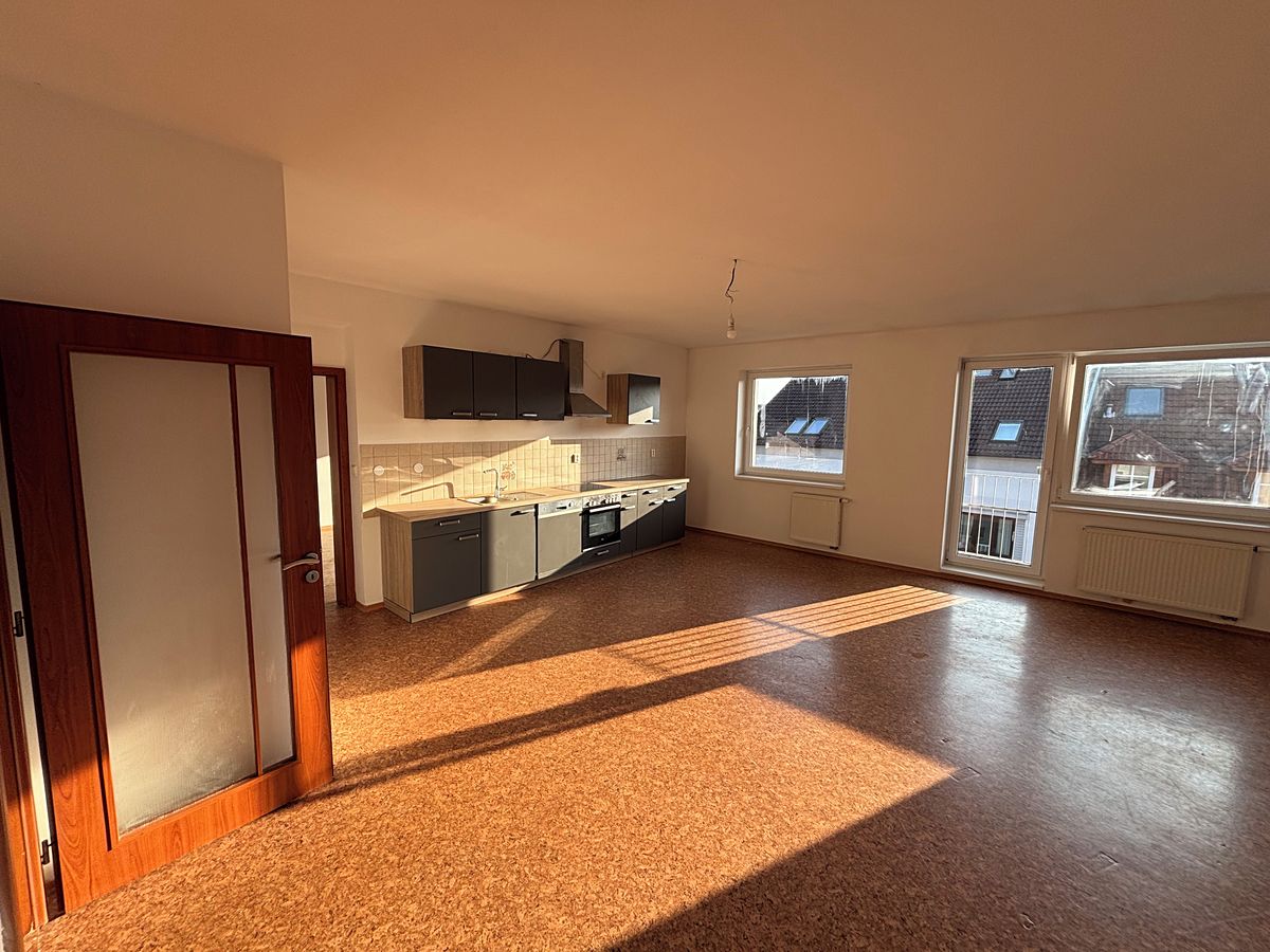 Pronájem bytu 3+kk 90 m²