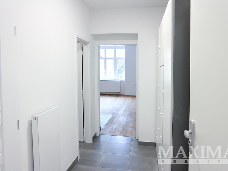 Квартира 1+kk в оренду, 34 м² (5 з 7)