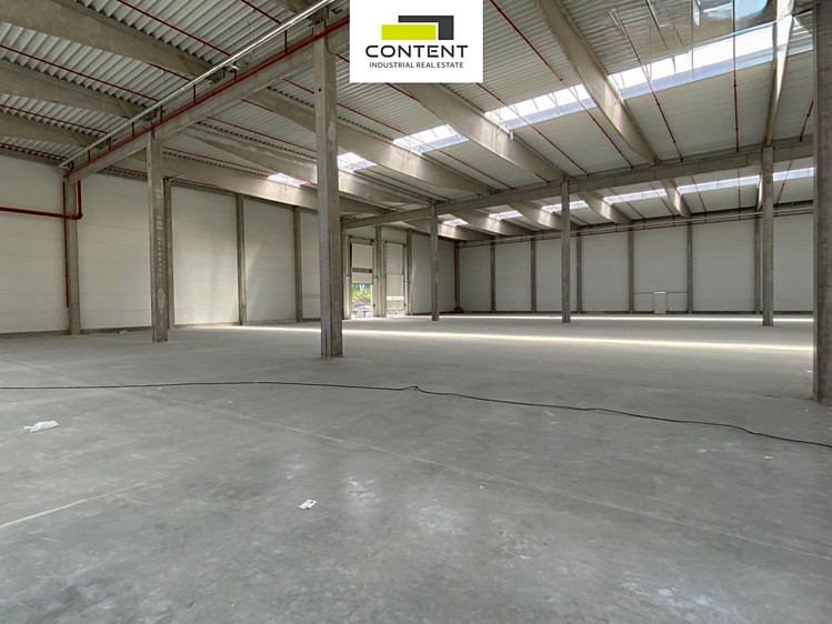Комерційне приміщення в оренду, 6 200 м² (1 з 9)