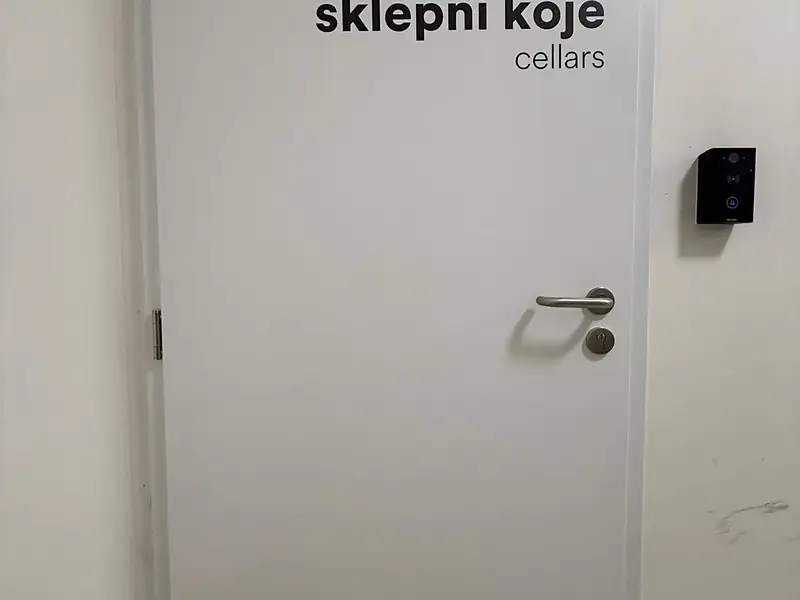 Prodej specifického typu nemovitosti 4 m², Praha – náhled fotky 2