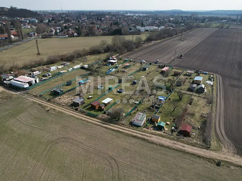 Pronájem zahrady 400 m², Lysá nad Labem – náhled fotky 1
