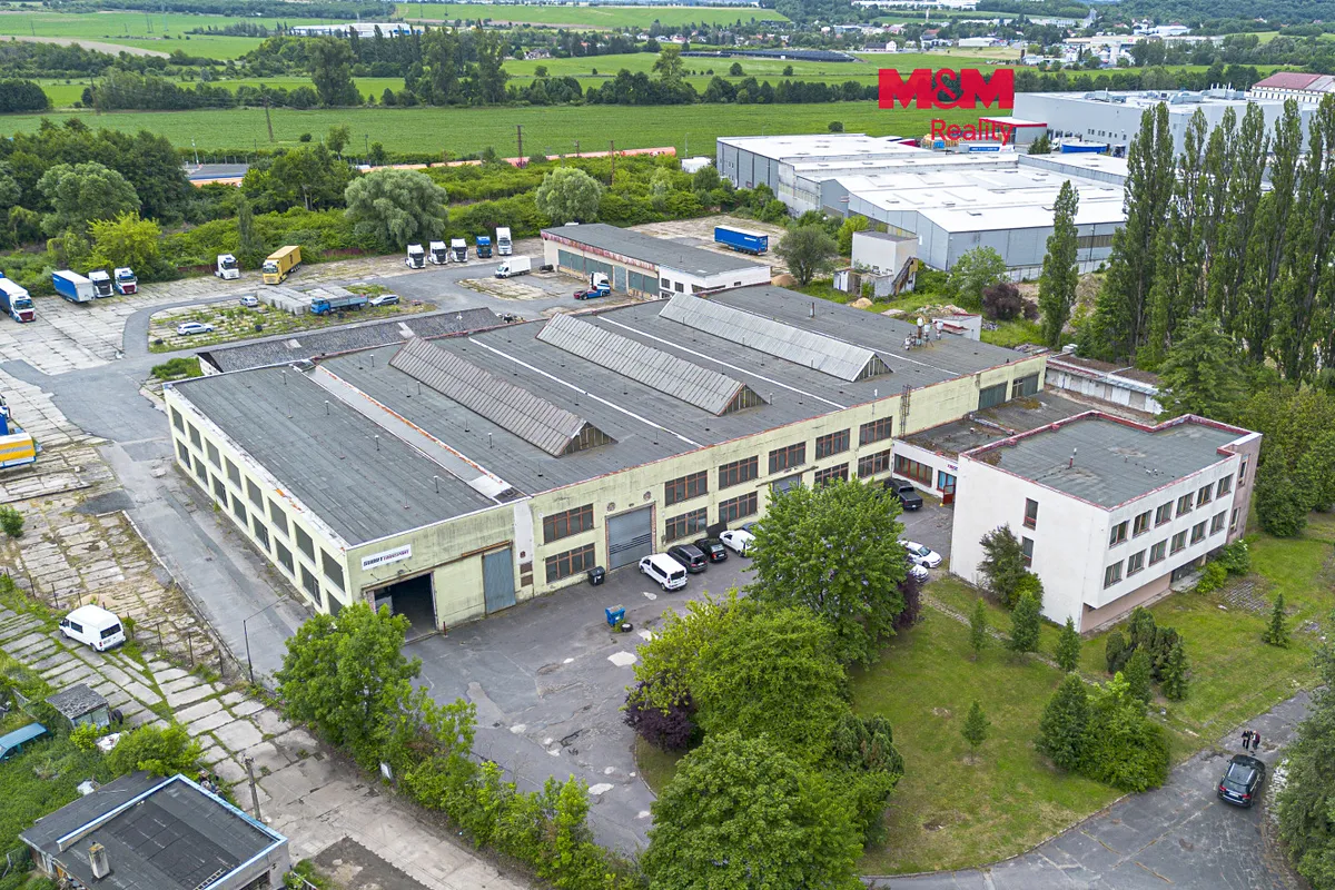 Prodej skladového prostoru 4992 m²