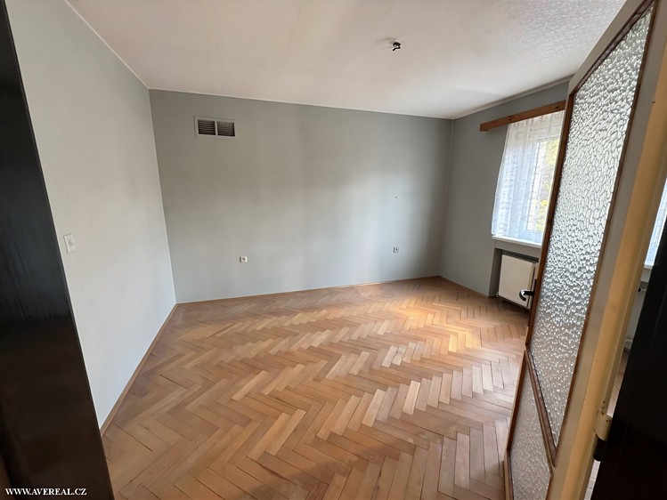 Haus zum Kauf, 266 m² (10 von 42)