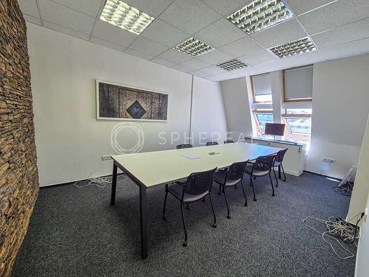 Комерційне приміщення в оренду, 200 м² (2 з 10)