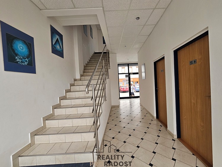 Gewerbefläche zur Miete, 130 m² (3 von 17)