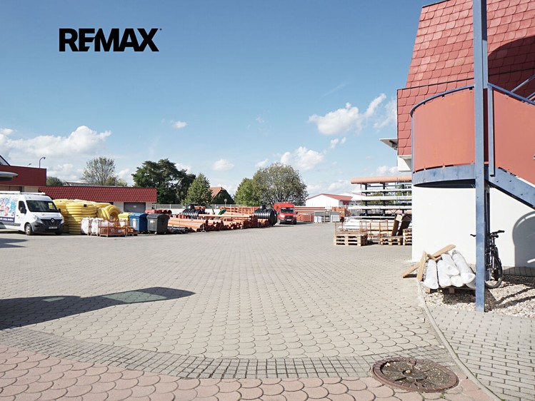 Pronájem komerčního prostoru, 2 299 m² (21 z 31)