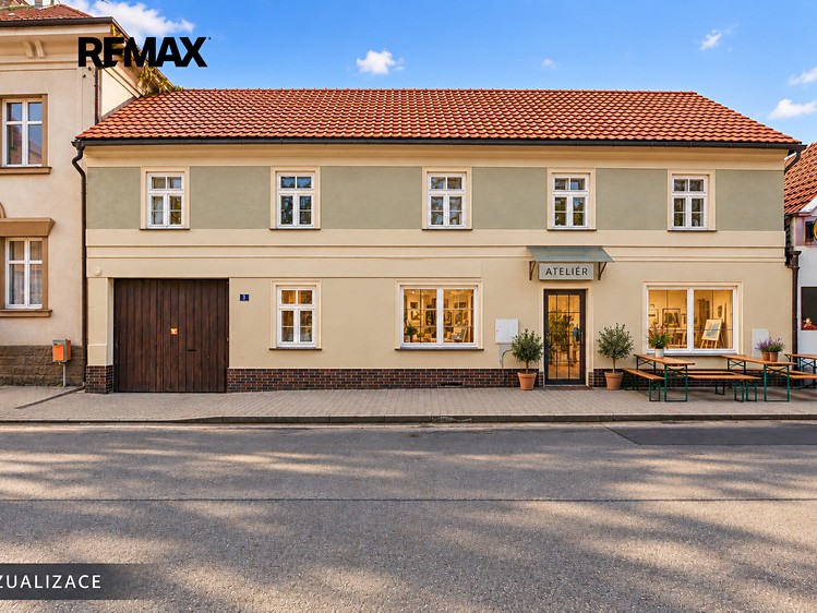 Haus zum Kauf, 330 m² (1 von 41)
