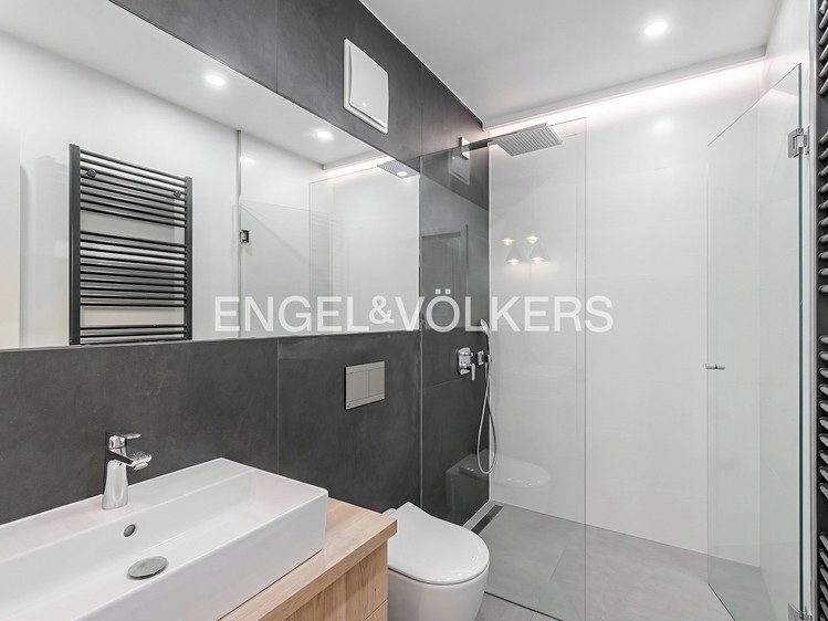Квартира 3+kk в оренду, 123 м² (12 з 15)
