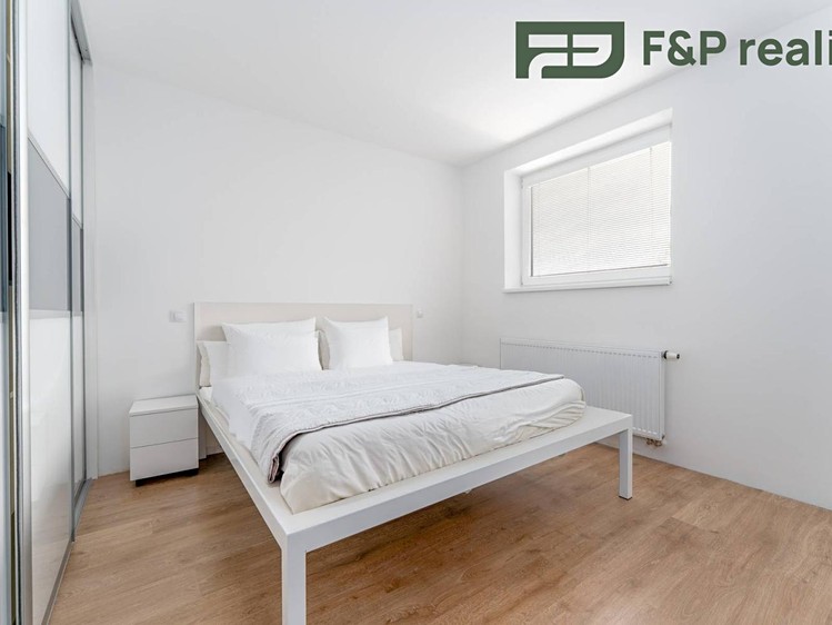 Квартира 4+kk в оренду, 93 м² (5 з 15)