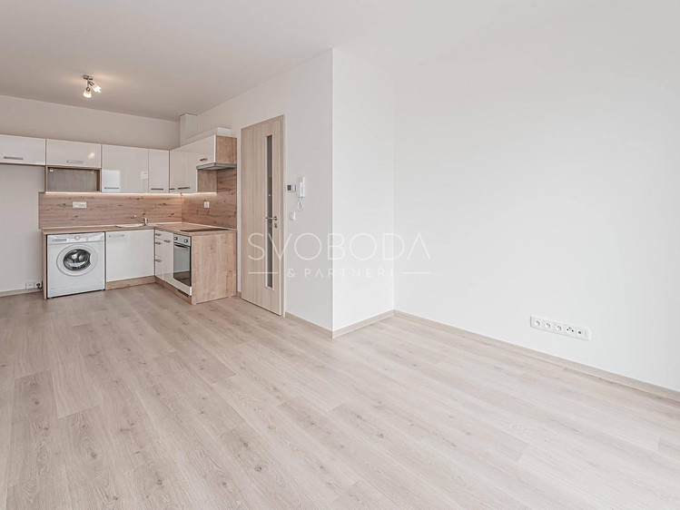Квартира 1+kk в оренду, 25 м² (1 з 11)