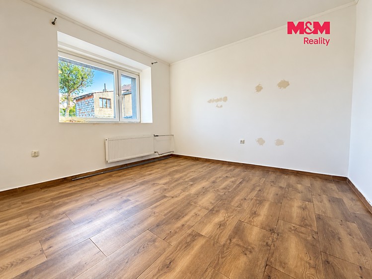 Pronájem bytu 2+kk, 56 m² (2 z 9)