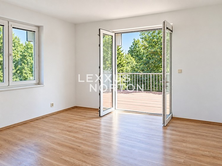 Квартира 4+1 в оренду, 155 м² (12 з 16)