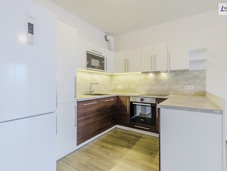Prodej bytu 3+kk, 82 m² (4 z 26)
